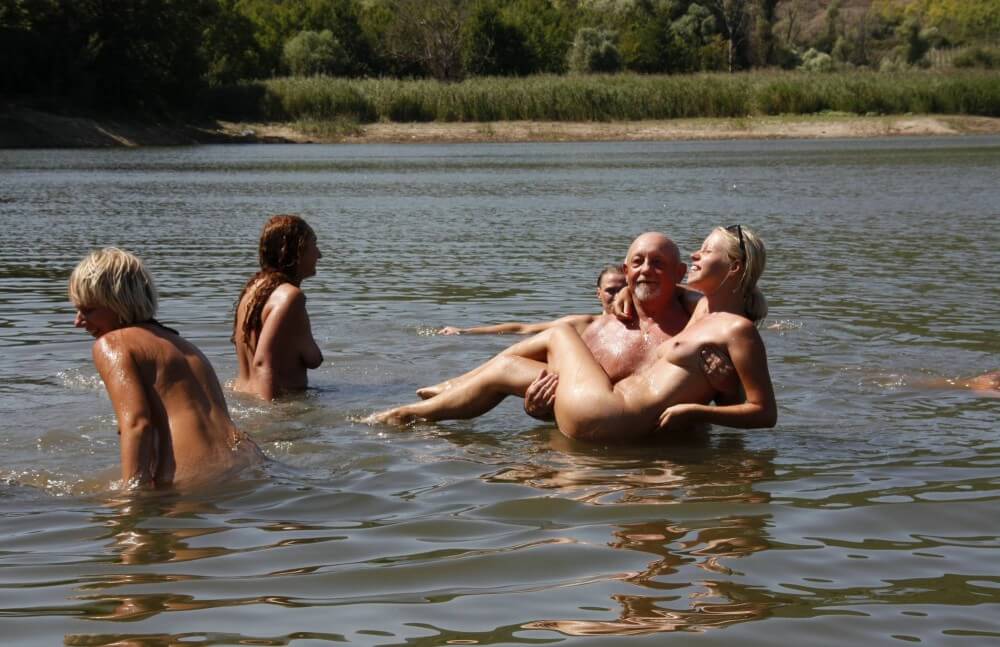 Naturist Family Event # 25 - Travel and tours incorporating elements of the naturist lifestyle