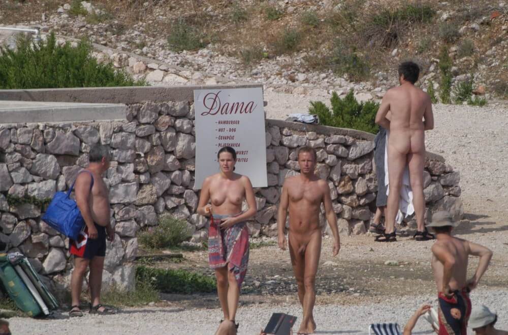 Baska Rock-Wall Path pics - Peace and tranquility as goals of the naturist life