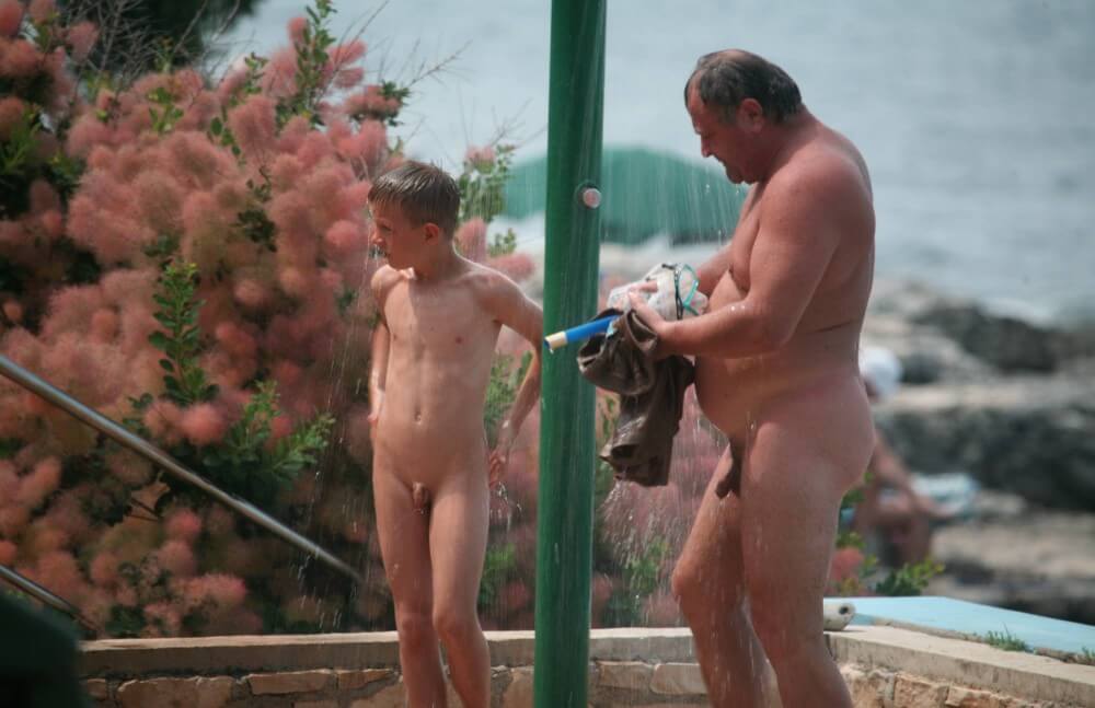Naturist Shower Profiles pics - Accepting oneself fully is the foundation of naturism and nudism
