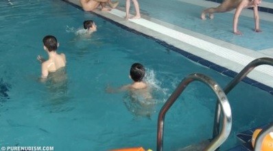 Poolside activities 1 Full HD - Active naturists on vacation