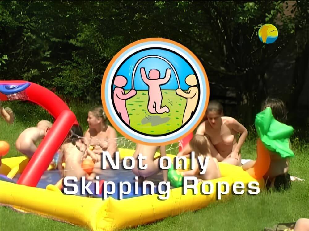Naturist Freedom: Not only Skipping Ropes - Ordinary Citizens Consciously Practicing Nudism