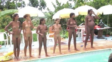 Brazil festival tour Full HD - A naked person is asexual among nudists