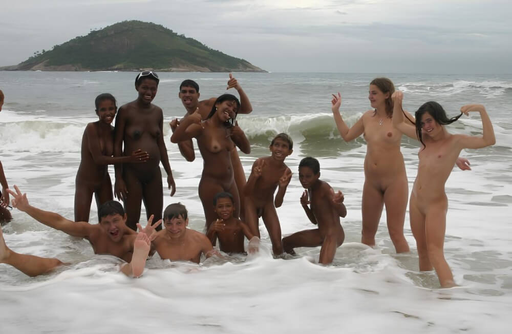 Photo nudism in Brazil - Loyal Followers of the Movement