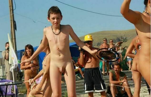 Nudists in Crimea photos - Its one thing to see nudists, but another to be a nudist yourself