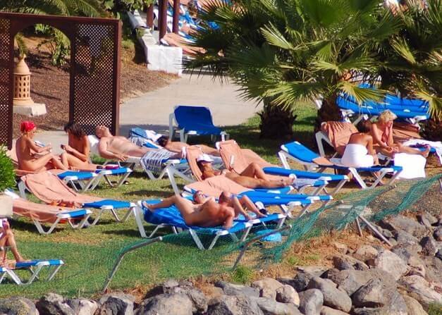 Enature - Les textiles - What did you know about nudism