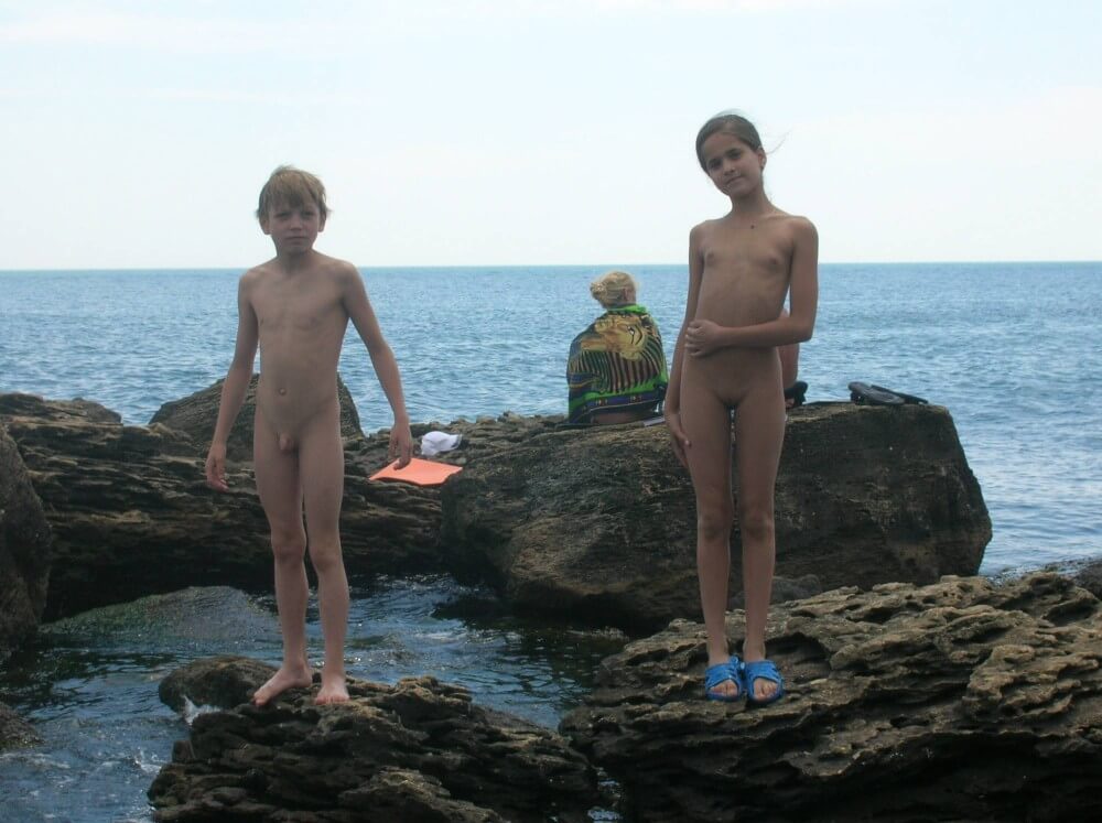 Beach Rocking Profile pics - It values honesty and sincerity in trusting the nudists around you