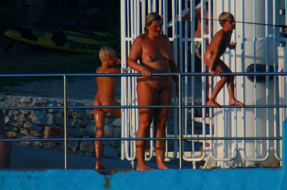 Uka FKK Water Play - Nudists only allowed
