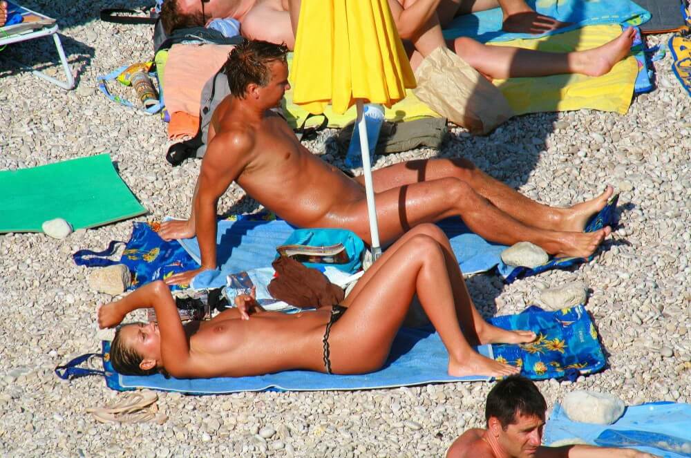 Ula FKK Bikini Couples Day pics - Spiritual and physical harmony are essential in nudist culture