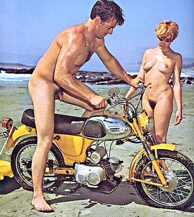 Retro naturism photo gallery - Happiness is achieved through embracing naturism