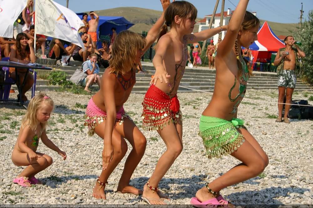 Festival and dancing photos - Nudism is a philosophy based on respect and trust