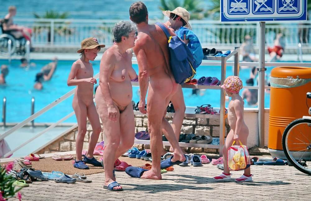 Family Poolside Grouping pics - The naked body is an expression of freedom