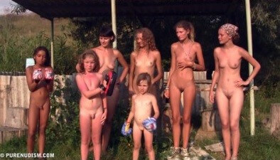 Coastral Paradise Full HD - The Cult of Nudity Is Open to All