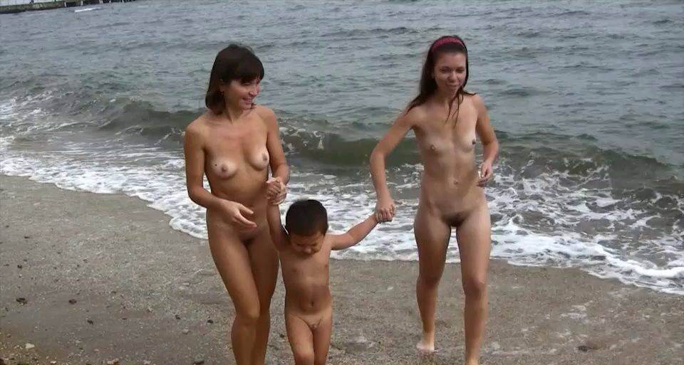 Land and Sea Naturism vol 1 - We have no objection to the phenomenon itself