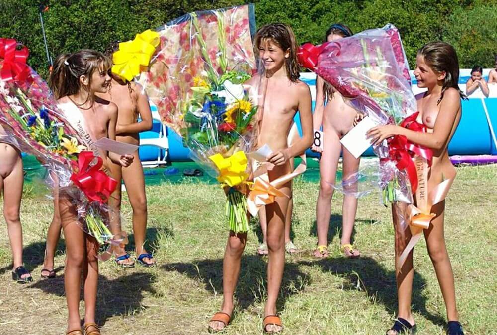 Nudism photo gallery # 2 - I attended a nudist gathering
