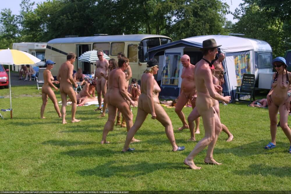 Naturism photo gallery # 53 - A nudist values trust and friendliness among people