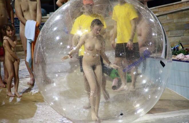 Holiday in the pool photos - A Base for Naturist Recreation
