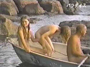 Karelian lake - Being yourself is part of nudism