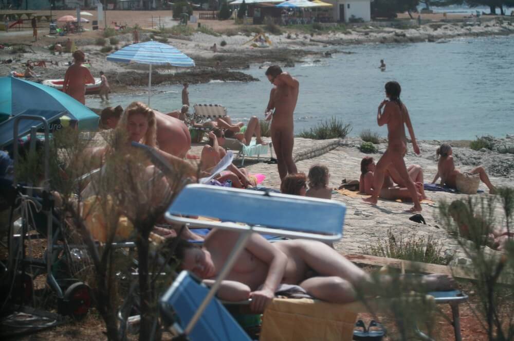 Nuda Beach Wide Outlook pics - Naturalness and freedom are the core principles of naturism and nudism