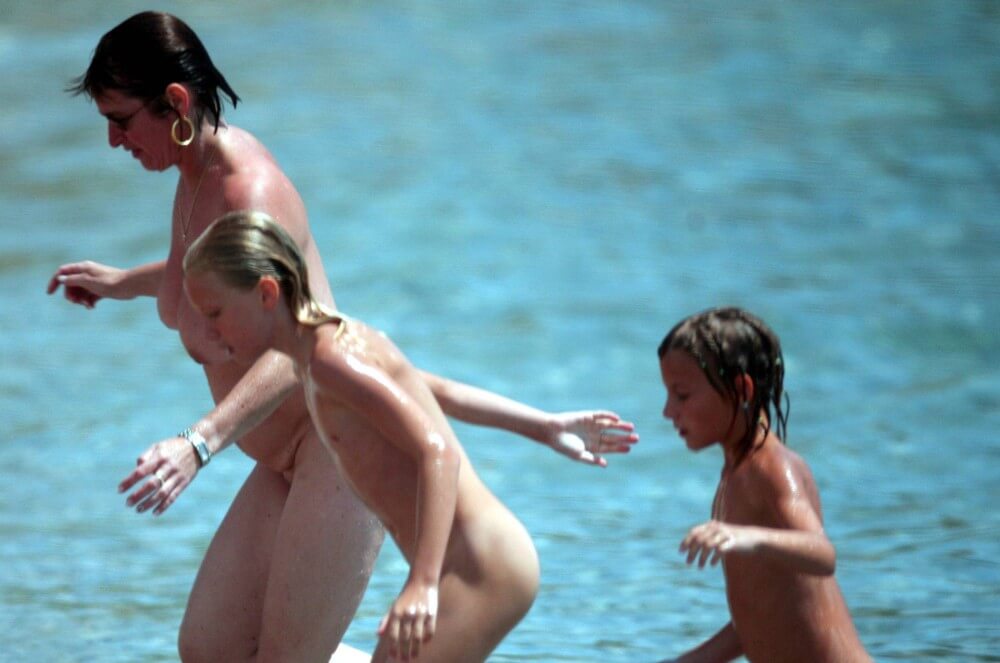 Running From the Waters pics - Nudity as part of a life free from shame and fear of ones own nakedness
